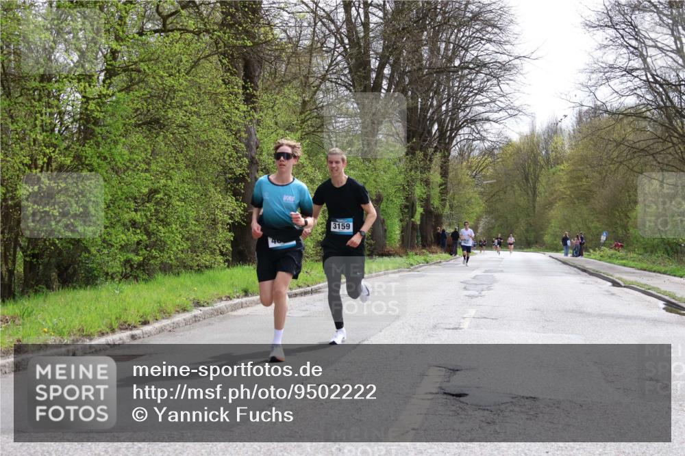 12.04.2026 - 45. Internationalen Wilhelmsburger Insellauf Yannick Fuchs http://msf.ph/oto/9502222 12.04.2026 12:44:26 Laufen 3159 meine-sportfotos.de