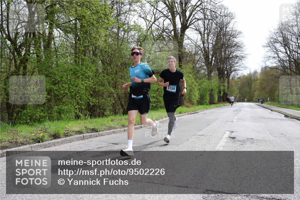 12.04.2026 - 45. Internationalen Wilhelmsburger Insellauf Yannick Fuchs http://msf.ph/oto/9502226 12.04.2026 12:44:27 Laufen 3159 meine-sportfotos.de