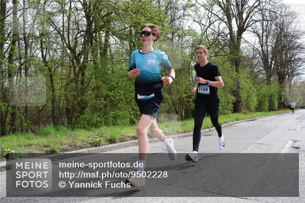 12.04.2026 - 45. Internationalen Wilhelmsburger Insellauf Yannick Fuchs http://msf.ph/oto/9502228 12.04.2026 12:44:27 Laufen 3159 meine-sportfotos.de