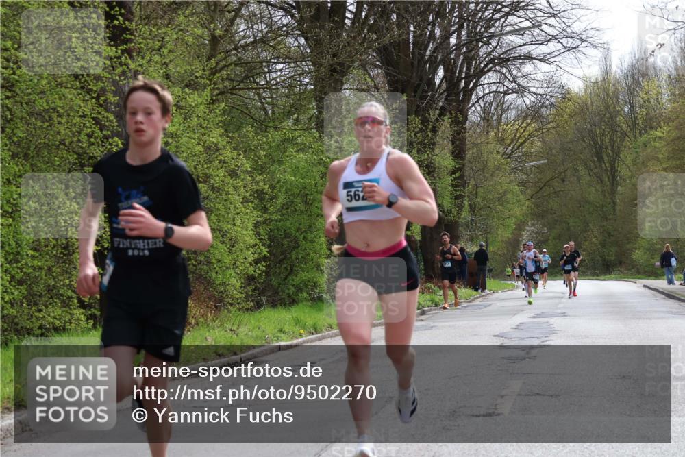 12.04.2026 - 45. Internationalen Wilhelmsburger Insellauf Yannick Fuchs http://msf.ph/oto/9502270 12.04.2026 12:44:44 Laufen 2015, 562 meine-sportfotos.de