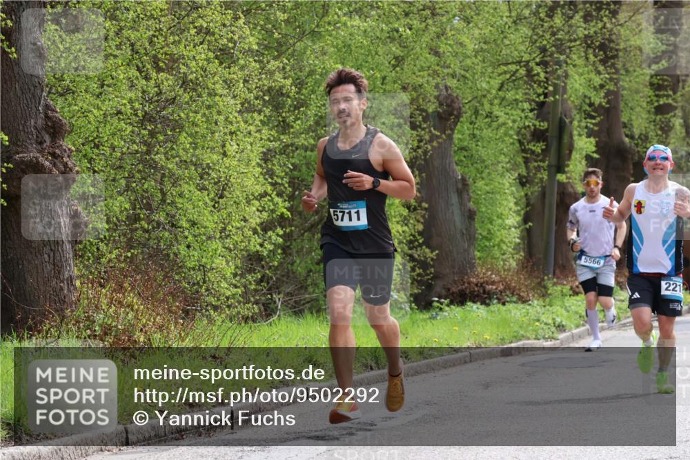 12.04.2026 - 45. Internationalen Wilhelmsburger Insellauf Yannick Fuchs http://msf.ph/oto/9502292 12.04.2026 12:44:50 Laufen 5711, 5566, 221 meine-sportfotos.de