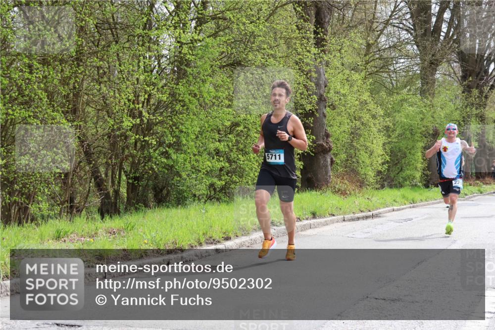 12.04.2026 - 45. Internationalen Wilhelmsburger Insellauf Yannick Fuchs http://msf.ph/oto/9502302 12.04.2026 12:44:52 Laufen 5711, 22, 14 meine-sportfotos.de