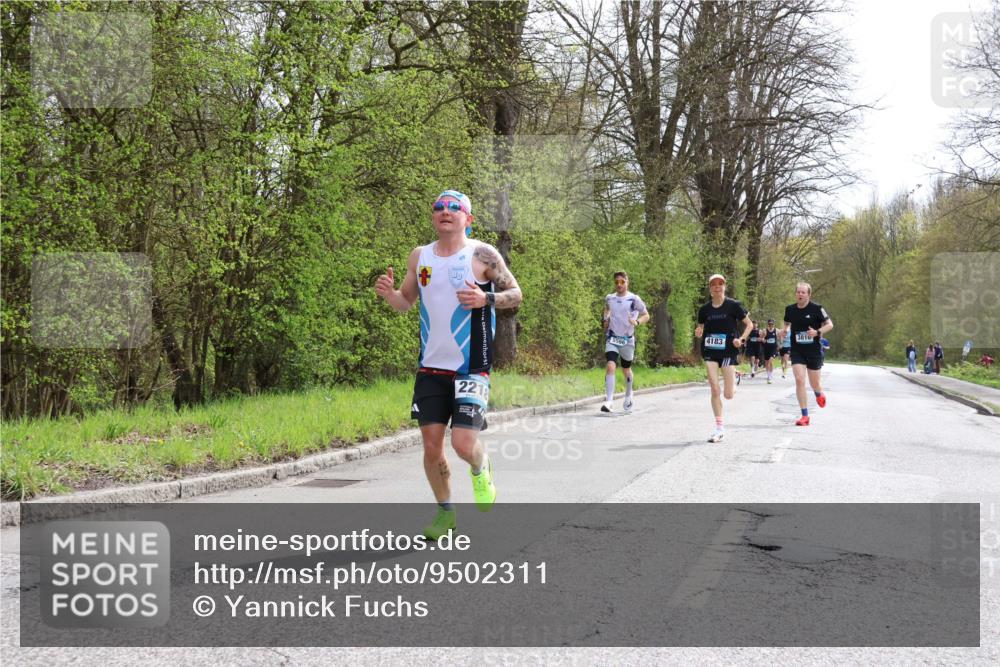 12.04.2026 - 45. Internationalen Wilhelmsburger Insellauf Yannick Fuchs http://msf.ph/oto/9502311 12.04.2026 12:44:54 Laufen 221, 4183, 3810 meine-sportfotos.de