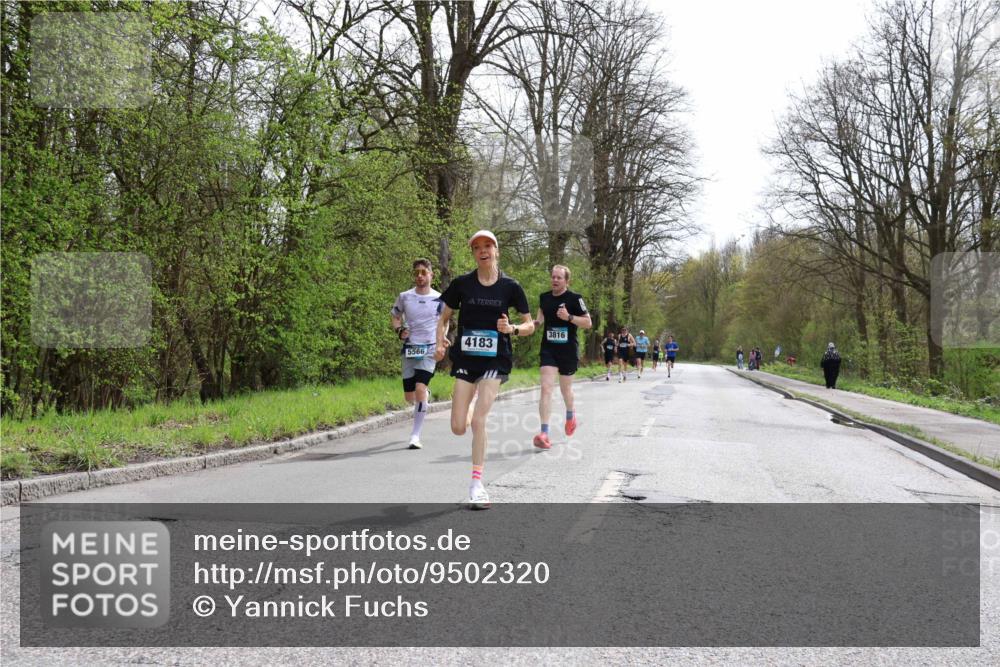12.04.2026 - 45. Internationalen Wilhelmsburger Insellauf Yannick Fuchs http://msf.ph/oto/9502320 12.04.2026 12:44:56 Laufen 5566, 4183, 3816 meine-sportfotos.de