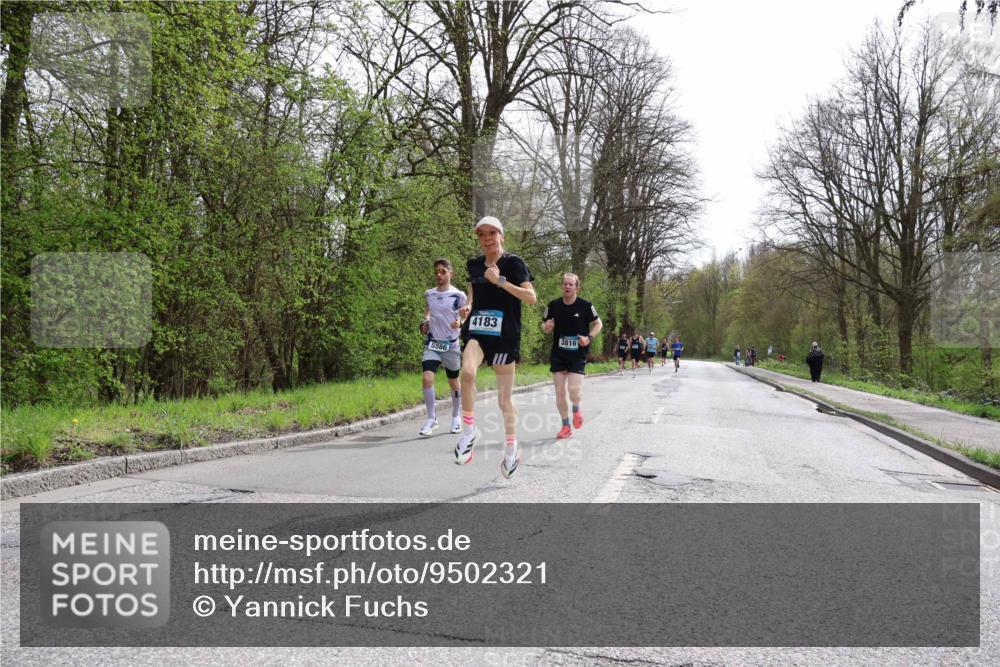 12.04.2026 - 45. Internationalen Wilhelmsburger Insellauf Yannick Fuchs http://msf.ph/oto/9502321 12.04.2026 12:44:56 Laufen 5566, 4183, 3816 meine-sportfotos.de