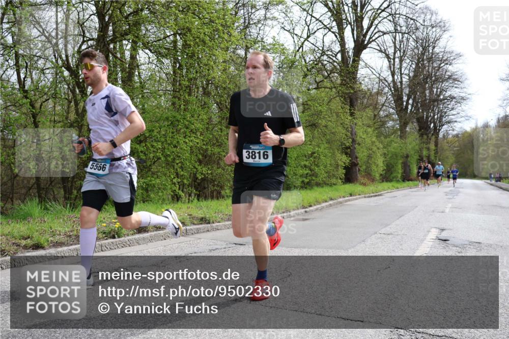 12.04.2026 - 45. Internationalen Wilhelmsburger Insellauf Yannick Fuchs http://msf.ph/oto/9502330 12.04.2026 12:44:57 Laufen 5566, 3816 meine-sportfotos.de