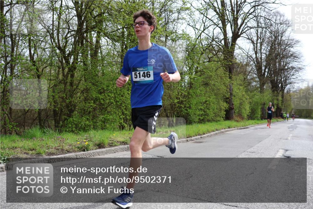 12.04.2026 - 45. Internationalen Wilhelmsburger Insellauf Yannick Fuchs http://msf.ph/oto/9502371 12.04.2026 12:45:06 Laufen 5146 meine-sportfotos.de
