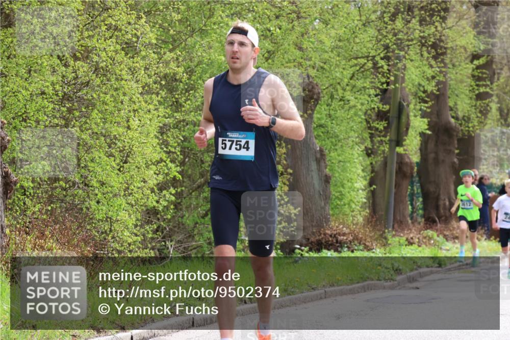 12.04.2026 - 45. Internationalen Wilhelmsburger Insellauf Yannick Fuchs http://msf.ph/oto/9502374 12.04.2026 12:45:08 Laufen 5754, 3612 meine-sportfotos.de