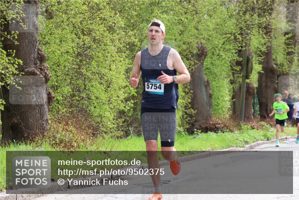 12.04.2026 - 45. Internationalen Wilhelmsburger Insellauf Yannick Fuchs http://msf.ph/oto/9502375 12.04.2026 12:45:08 Laufen 5754, 7, 3612 meine-sportfotos.de