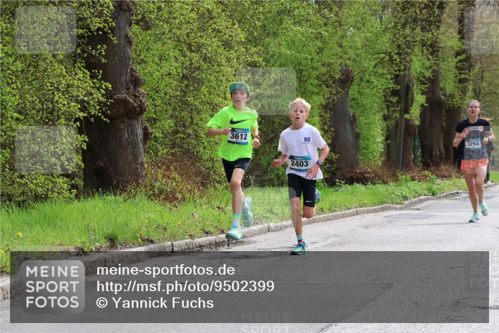 12.04.2026 - 45. Internationalen Wilhelmsburger Insellauf Yannick Fuchs http://msf.ph/oto/9502399 12.04.2026 12:45:13 Laufen 3612, 3294, 2403 meine-sportfotos.de