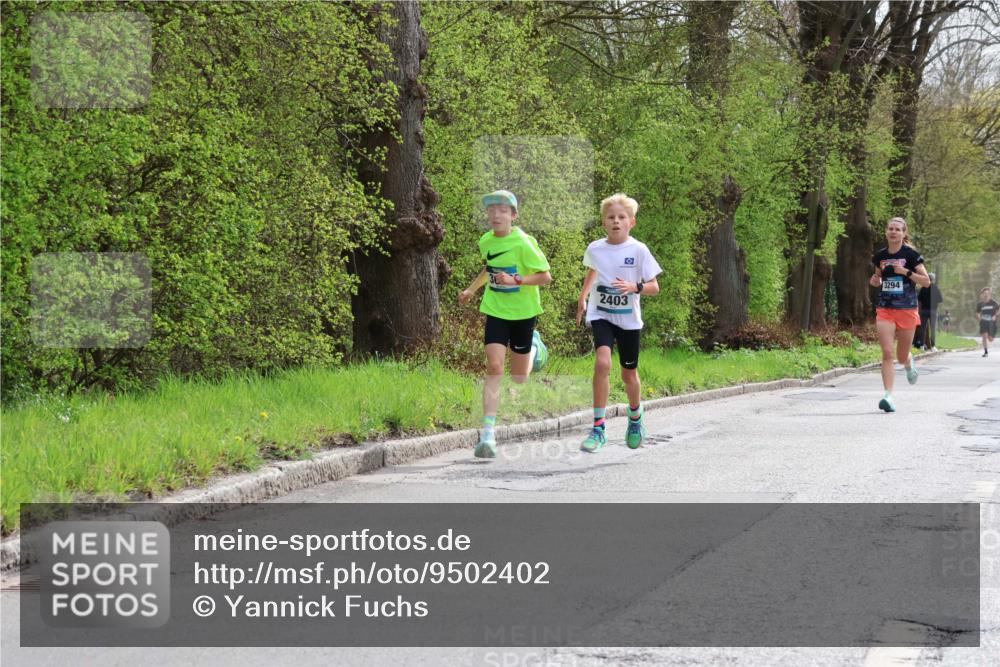 12.04.2026 - 45. Internationalen Wilhelmsburger Insellauf Yannick Fuchs http://msf.ph/oto/9502402 12.04.2026 12:45:14 Laufen 2403, 3294 meine-sportfotos.de