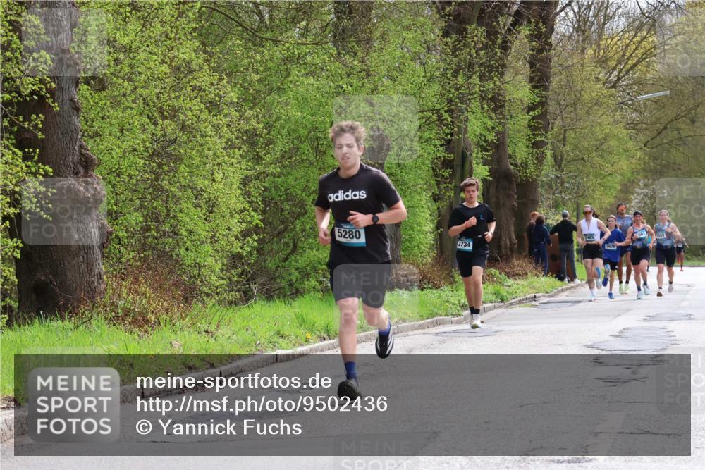 12.04.2026 - 45. Internationalen Wilhelmsburger Insellauf Yannick Fuchs http://msf.ph/oto/9502436 12.04.2026 12:45:26 Laufen 5280, 2734, 5483, 5678, 601 meine-sportfotos.de