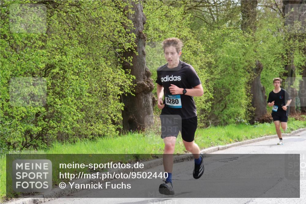 12.04.2026 - 45. Internationalen Wilhelmsburger Insellauf Yannick Fuchs http://msf.ph/oto/9502440 12.04.2026 12:45:27 Laufen 5280 meine-sportfotos.de