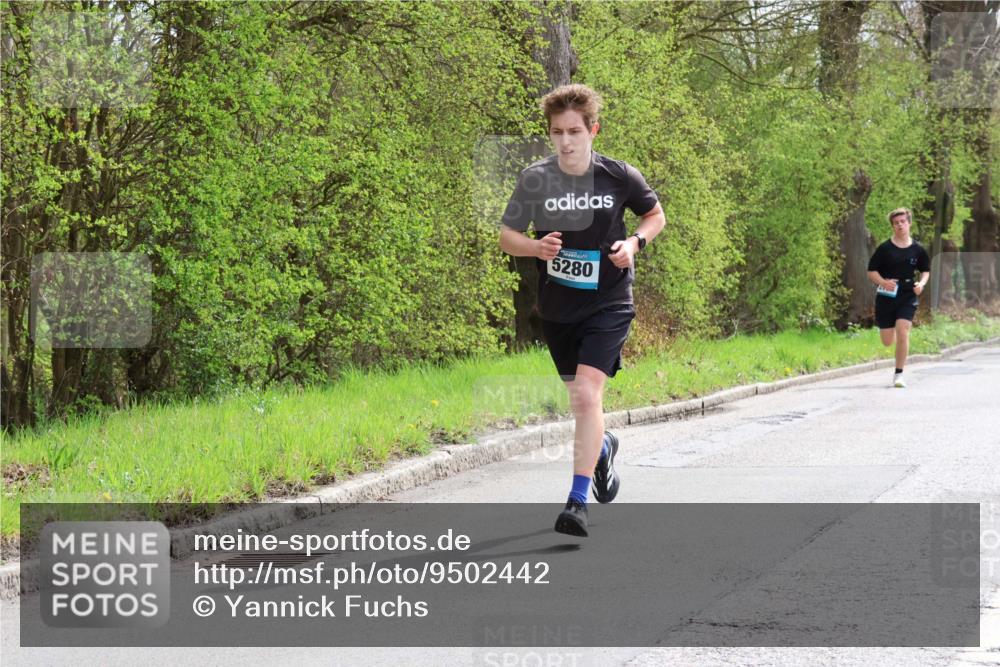 12.04.2026 - 45. Internationalen Wilhelmsburger Insellauf Yannick Fuchs http://msf.ph/oto/9502442 12.04.2026 12:45:28 Laufen 5280 meine-sportfotos.de