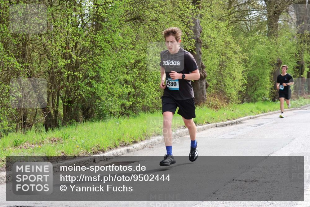 12.04.2026 - 45. Internationalen Wilhelmsburger Insellauf Yannick Fuchs http://msf.ph/oto/9502444 12.04.2026 12:45:28 Laufen 5280 meine-sportfotos.de