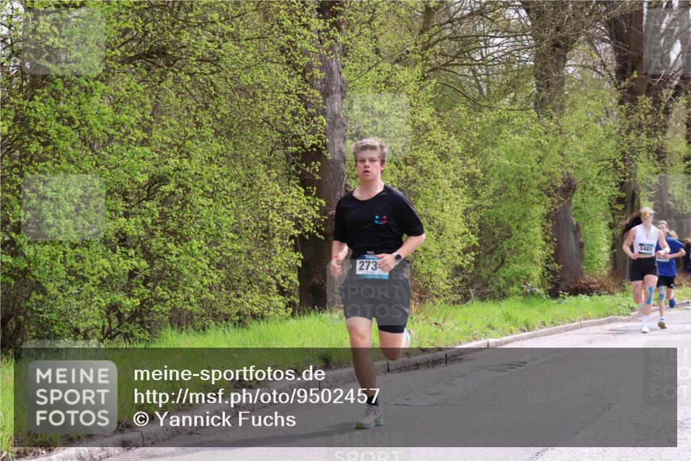 12.04.2026 - 45. Internationalen Wilhelmsburger Insellauf Yannick Fuchs http://msf.ph/oto/9502457 12.04.2026 12:45:31 Laufen 273, 5483, 507 meine-sportfotos.de