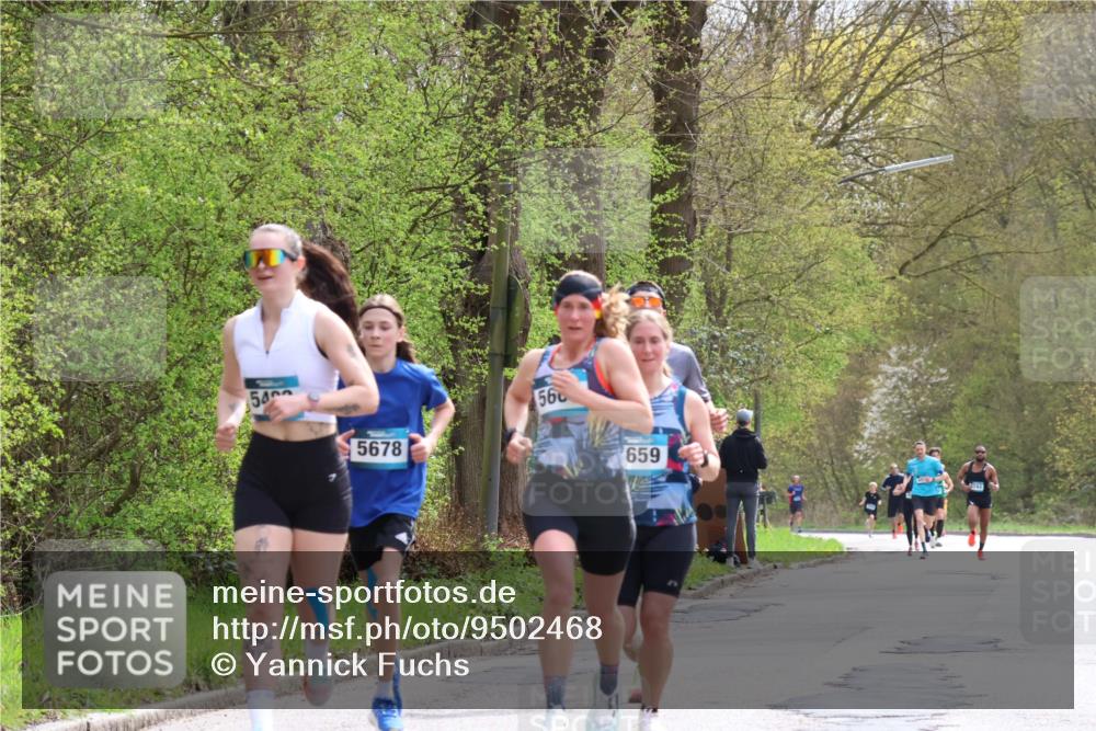 12.04.2026 - 45. Internationalen Wilhelmsburger Insellauf Yannick Fuchs http://msf.ph/oto/9502468 12.04.2026 12:45:33 Laufen 54, 5678, 560, 659 meine-sportfotos.de