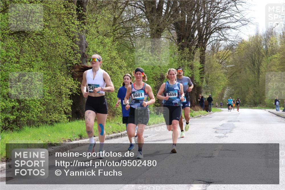 12.04.2026 - 45. Internationalen Wilhelmsburger Insellauf Yannick Fuchs http://msf.ph/oto/9502480 12.04.2026 12:45:35 Laufen 54, 5601, 5659 meine-sportfotos.de