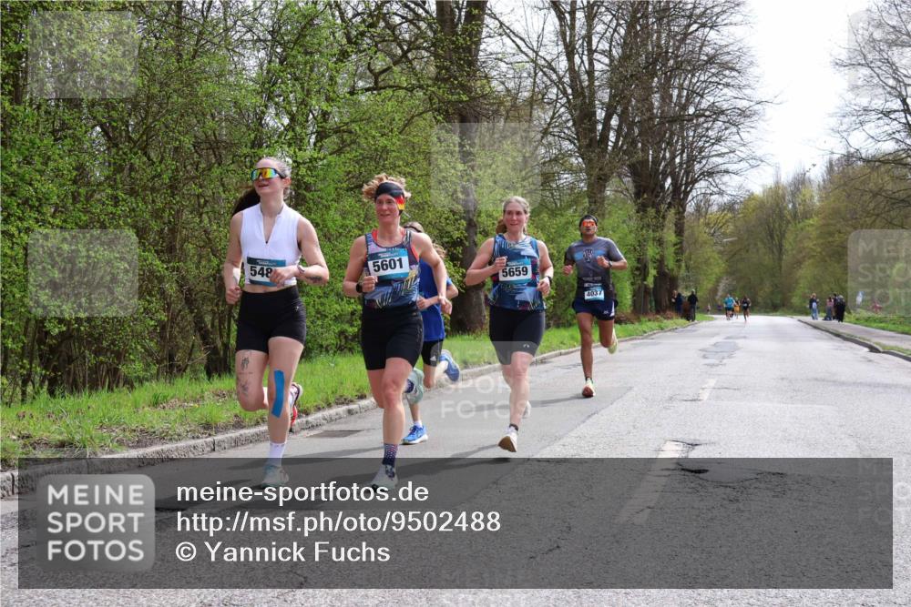 12.04.2026 - 45. Internationalen Wilhelmsburger Insellauf Yannick Fuchs http://msf.ph/oto/9502488 12.04.2026 12:45:36 Laufen 548, 5601, 5659, 4037 meine-sportfotos.de