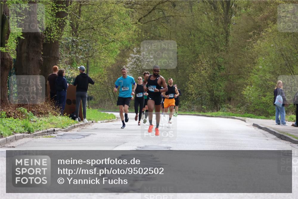 12.04.2026 - 45. Internationalen Wilhelmsburger Insellauf Yannick Fuchs http://msf.ph/oto/9502502 12.04.2026 12:45:42 Laufen 4472, 4041, 5743, 5411 meine-sportfotos.de