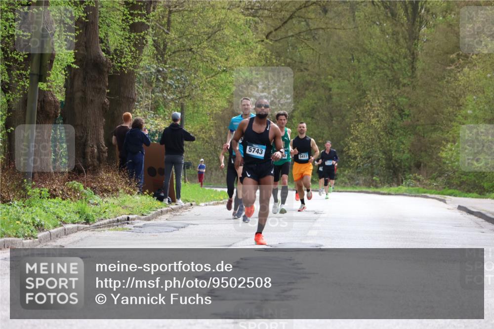 12.04.2026 - 45. Internationalen Wilhelmsburger Insellauf Yannick Fuchs http://msf.ph/oto/9502508 12.04.2026 12:45:45 Laufen 5743, 5411 meine-sportfotos.de
