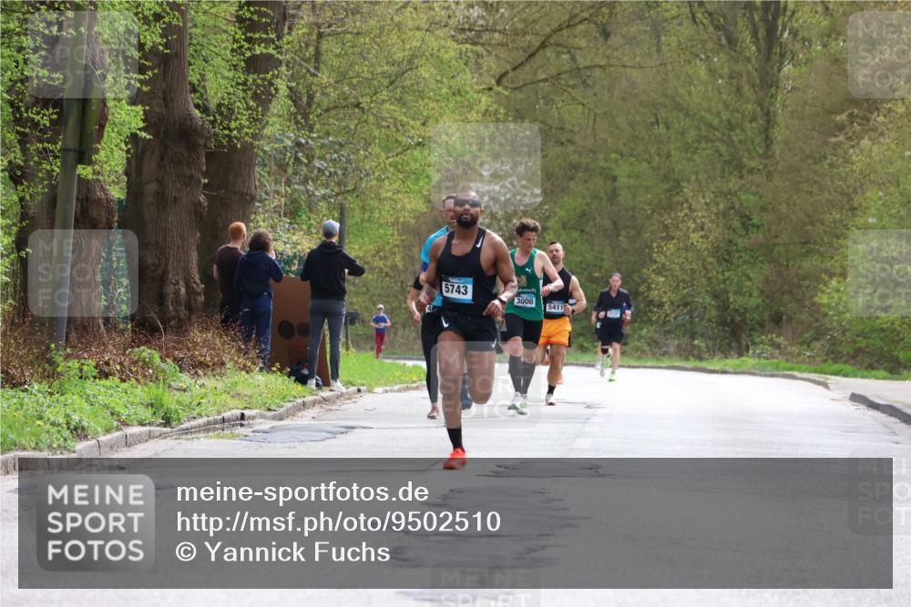 12.04.2026 - 45. Internationalen Wilhelmsburger Insellauf Yannick Fuchs http://msf.ph/oto/9502510 12.04.2026 12:45:45 Laufen 5743, 3000, 5411 meine-sportfotos.de