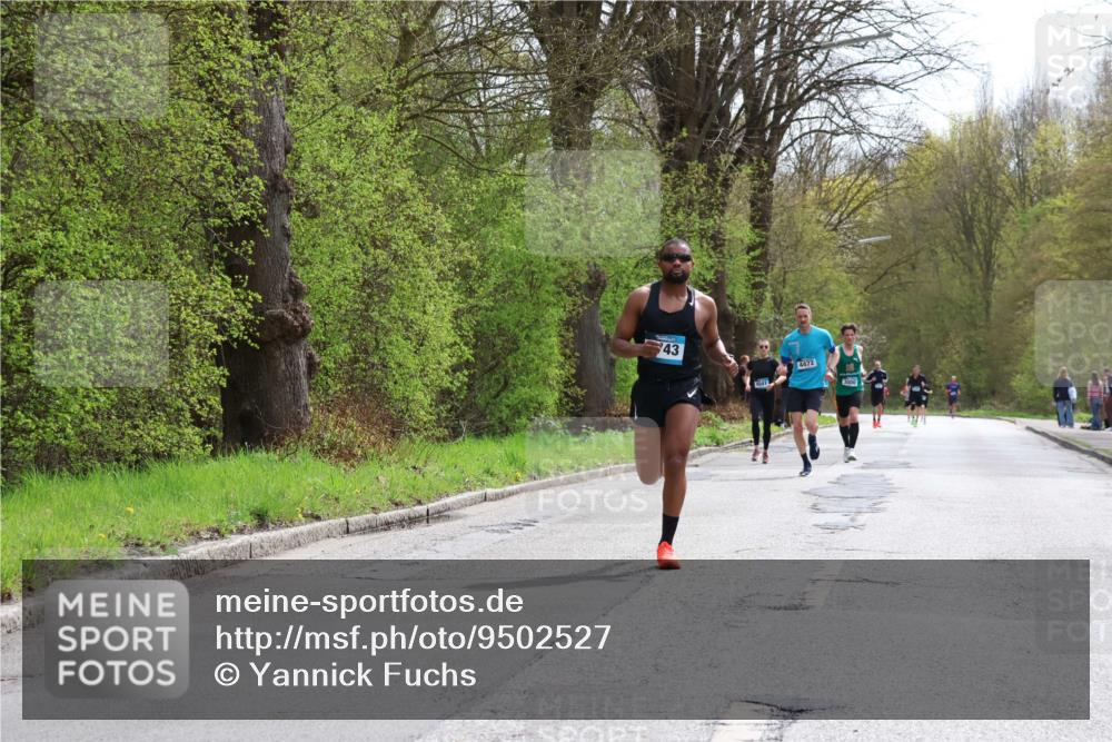 12.04.2026 - 45. Internationalen Wilhelmsburger Insellauf Yannick Fuchs http://msf.ph/oto/9502527 12.04.2026 12:45:50 Laufen 43, 4041, 4472, 3000 meine-sportfotos.de