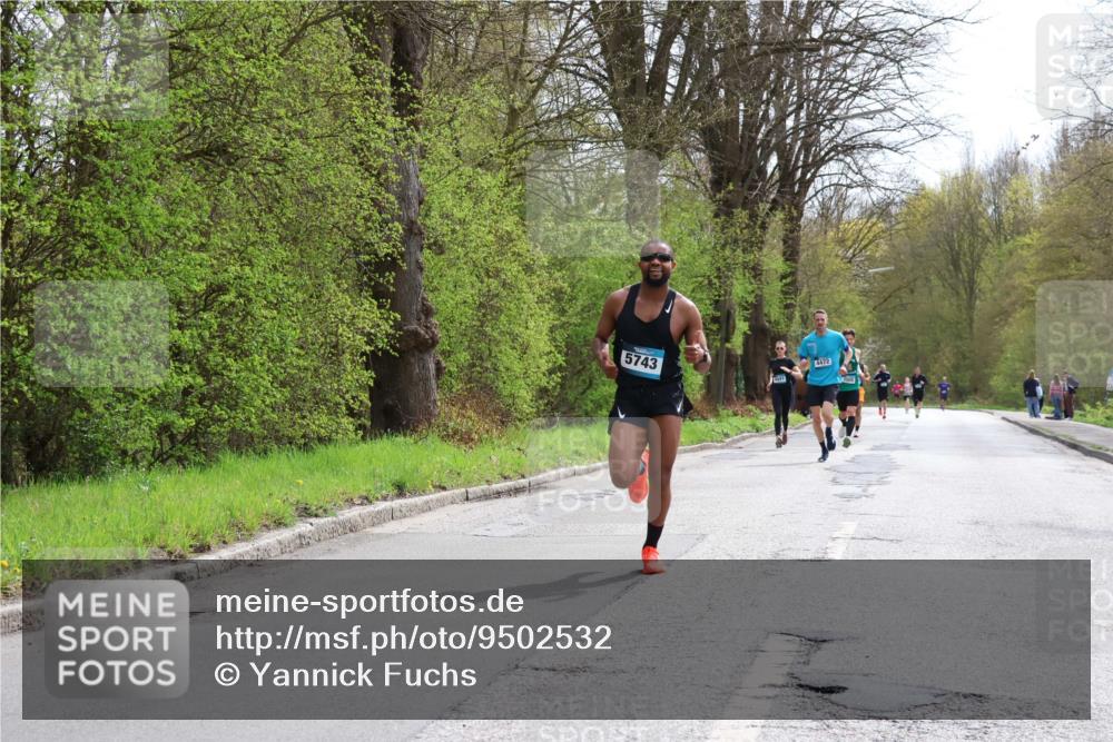 12.04.2026 - 45. Internationalen Wilhelmsburger Insellauf Yannick Fuchs http://msf.ph/oto/9502532 12.04.2026 12:45:51 Laufen 5743, 4472 meine-sportfotos.de