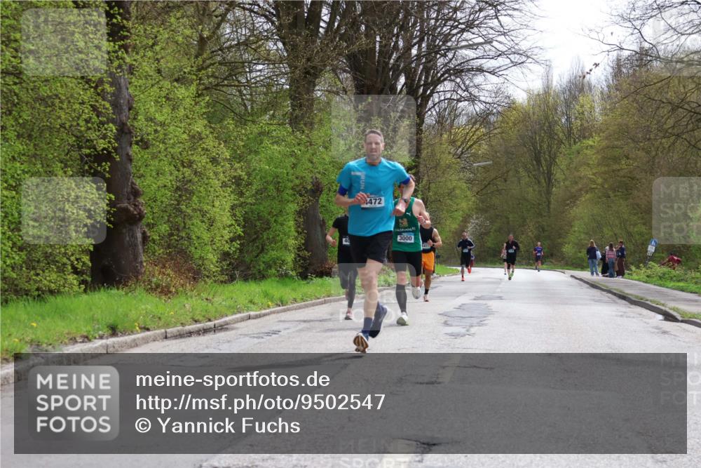 12.04.2026 - 45. Internationalen Wilhelmsburger Insellauf Yannick Fuchs http://msf.ph/oto/9502547 12.04.2026 12:45:54 Laufen 472, 3000 meine-sportfotos.de