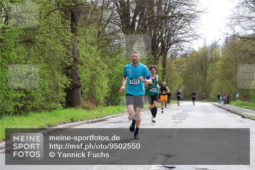 12.04.2026 - 45. Internationalen Wilhelmsburger Insellauf Yannick Fuchs http://msf.ph/oto/9502550 12.04.2026 12:45:55 Laufen 4472, 3000, 541 meine-sportfotos.de