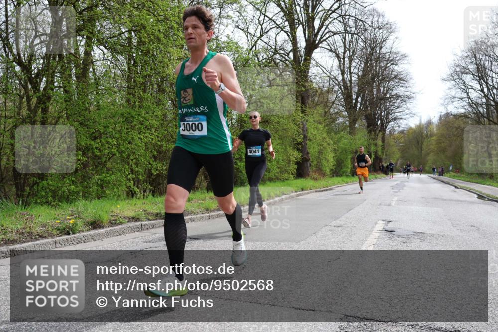 12.04.2026 - 45. Internationalen Wilhelmsburger Insellauf Yannick Fuchs http://msf.ph/oto/9502568 12.04.2026 12:45:58 Laufen 3000, 4041 meine-sportfotos.de