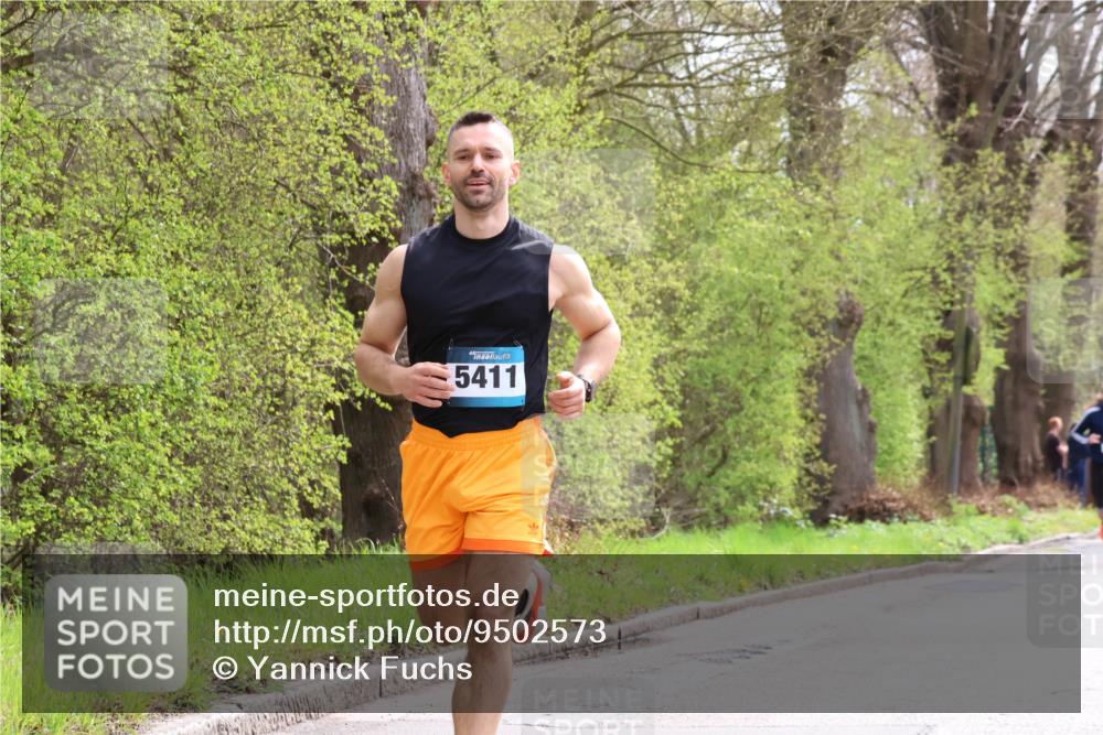 12.04.2026 - 45. Internationalen Wilhelmsburger Insellauf Yannick Fuchs http://msf.ph/oto/9502573 12.04.2026 12:46:00 Laufen 5411 meine-sportfotos.de