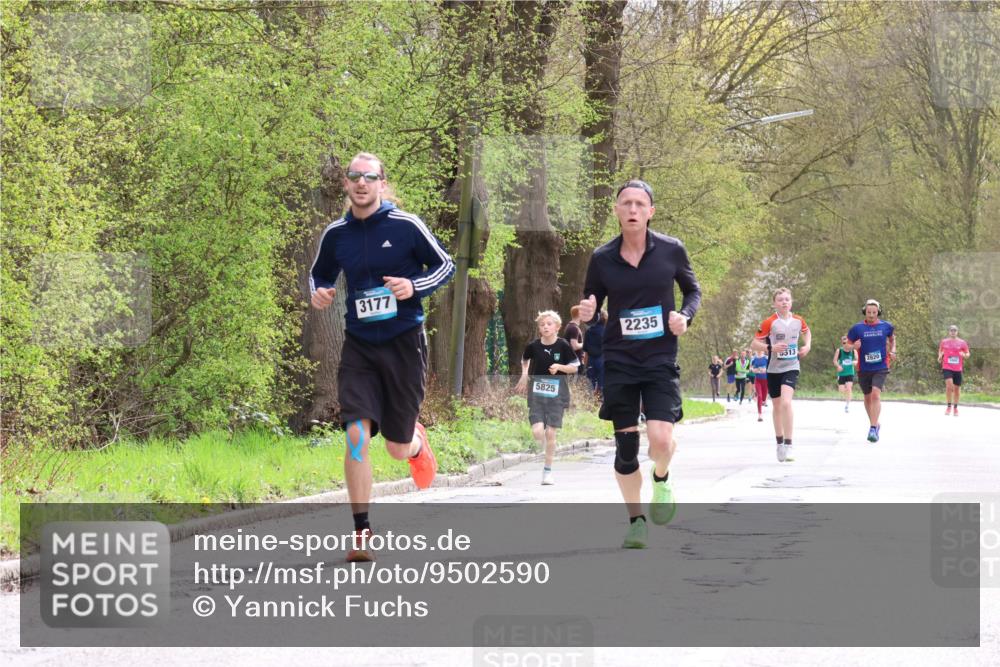 12.04.2026 - 45. Internationalen Wilhelmsburger Insellauf Yannick Fuchs http://msf.ph/oto/9502590 12.04.2026 12:46:05 Laufen 3177, 5825, 2235, 5513, 2820 meine-sportfotos.de