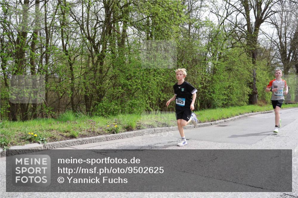 12.04.2026 - 45. Internationalen Wilhelmsburger Insellauf Yannick Fuchs http://msf.ph/oto/9502625 12.04.2026 12:46:13 Laufen 5825, 5513 meine-sportfotos.de