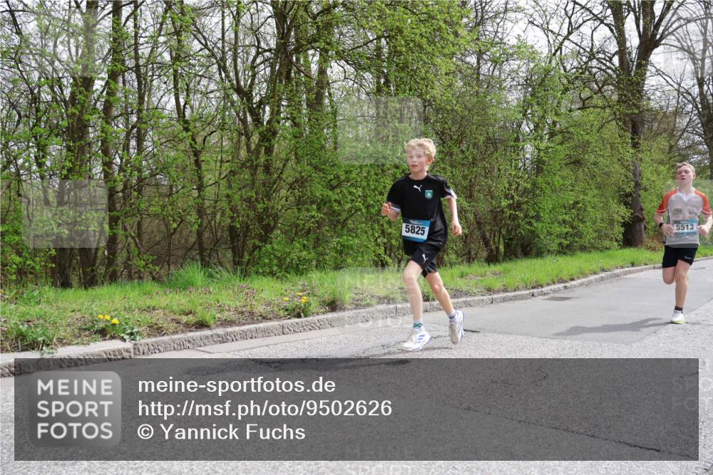 12.04.2026 - 45. Internationalen Wilhelmsburger Insellauf Yannick Fuchs http://msf.ph/oto/9502626 12.04.2026 12:46:13 Laufen 5825, 5513 meine-sportfotos.de