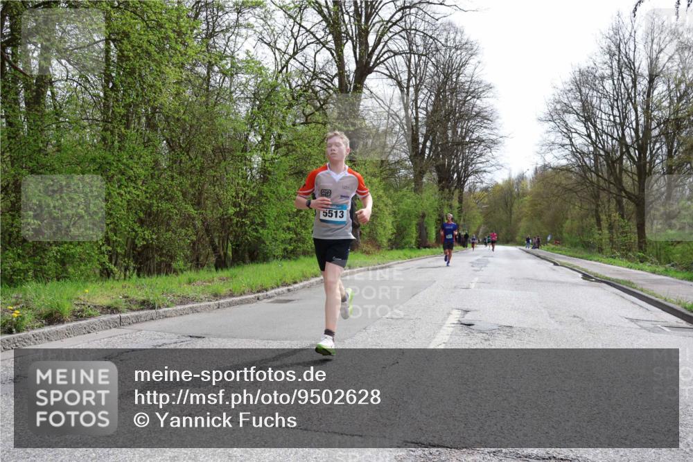 12.04.2026 - 45. Internationalen Wilhelmsburger Insellauf Yannick Fuchs http://msf.ph/oto/9502628 12.04.2026 12:46:14 Laufen 5513 meine-sportfotos.de