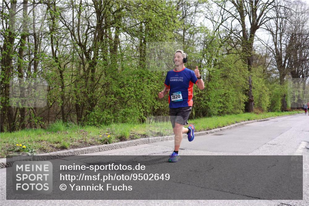 12.04.2026 - 45. Internationalen Wilhelmsburger Insellauf Yannick Fuchs http://msf.ph/oto/9502649 12.04.2026 12:46:18 Laufen 2820 meine-sportfotos.de