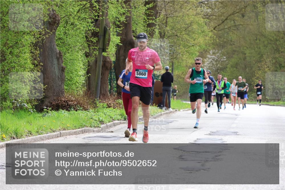 12.04.2026 - 45. Internationalen Wilhelmsburger Insellauf Yannick Fuchs http://msf.ph/oto/9502652 12.04.2026 12:46:20 Laufen 5860 meine-sportfotos.de