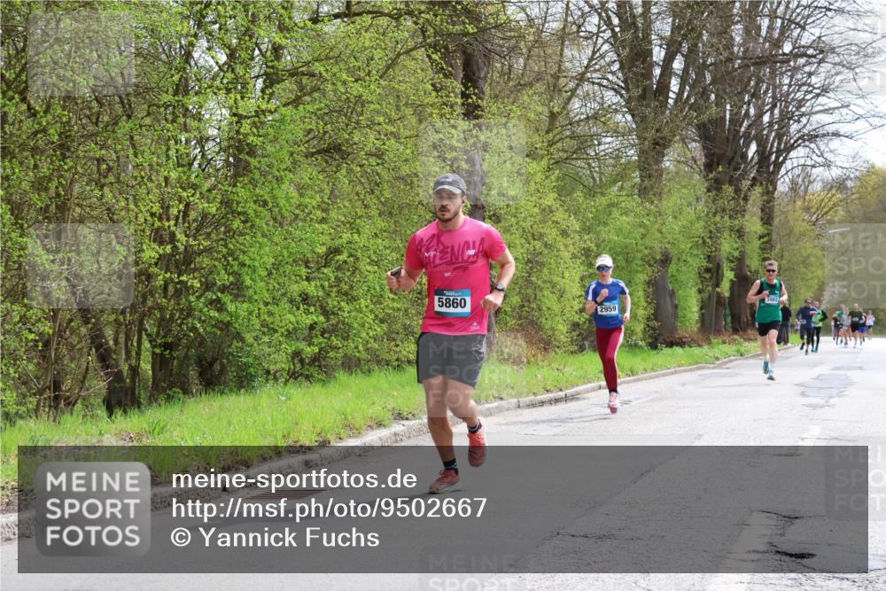 12.04.2026 - 45. Internationalen Wilhelmsburger Insellauf Yannick Fuchs http://msf.ph/oto/9502667 12.04.2026 12:46:24 Laufen 5860, 2959, 3982 meine-sportfotos.de