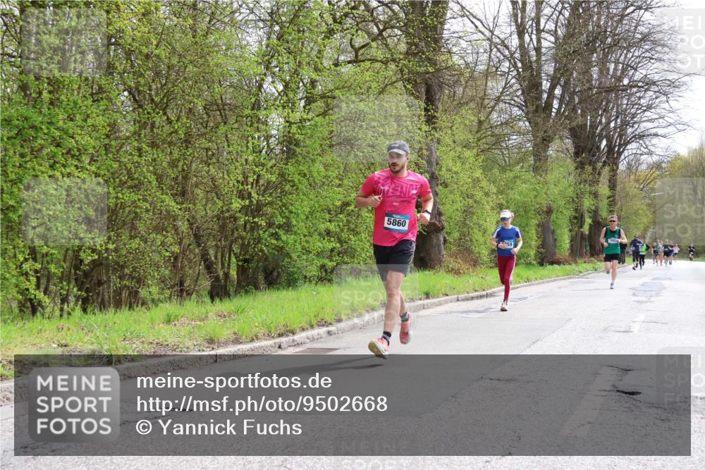 12.04.2026 - 45. Internationalen Wilhelmsburger Insellauf Yannick Fuchs http://msf.ph/oto/9502668 12.04.2026 12:46:25 Laufen 5860 meine-sportfotos.de