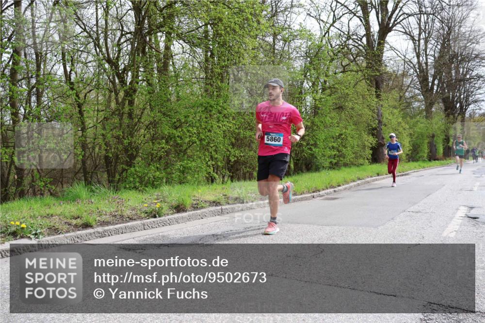 12.04.2026 - 45. Internationalen Wilhelmsburger Insellauf Yannick Fuchs http://msf.ph/oto/9502673 12.04.2026 12:46:25 Laufen 5860 meine-sportfotos.de