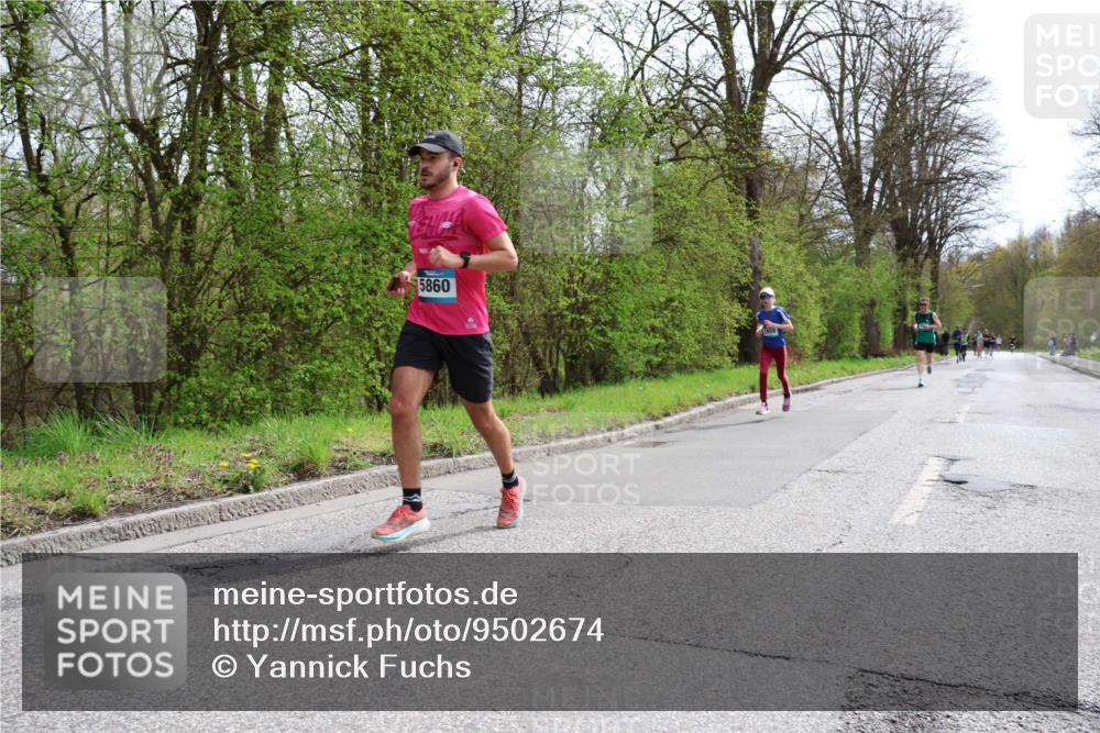 12.04.2026 - 45. Internationalen Wilhelmsburger Insellauf Yannick Fuchs http://msf.ph/oto/9502674 12.04.2026 12:46:26 Laufen 5860 meine-sportfotos.de