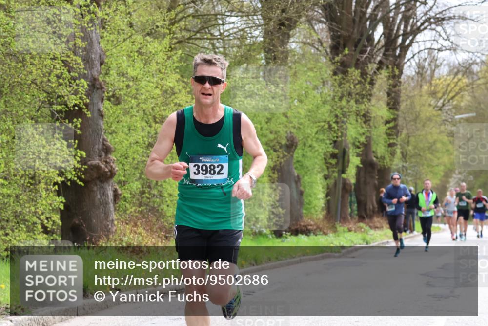 12.04.2026 - 45. Internationalen Wilhelmsburger Insellauf Yannick Fuchs http://msf.ph/oto/9502686 12.04.2026 12:46:28 Laufen 3982 meine-sportfotos.de