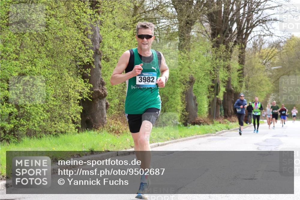 12.04.2026 - 45. Internationalen Wilhelmsburger Insellauf Yannick Fuchs http://msf.ph/oto/9502687 12.04.2026 12:46:29 Laufen 3982 meine-sportfotos.de