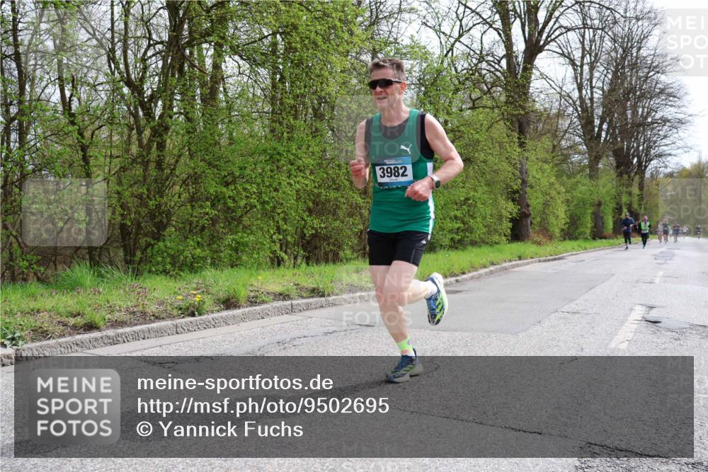 12.04.2026 - 45. Internationalen Wilhelmsburger Insellauf Yannick Fuchs http://msf.ph/oto/9502695 12.04.2026 12:46:30 Laufen 3982 meine-sportfotos.de