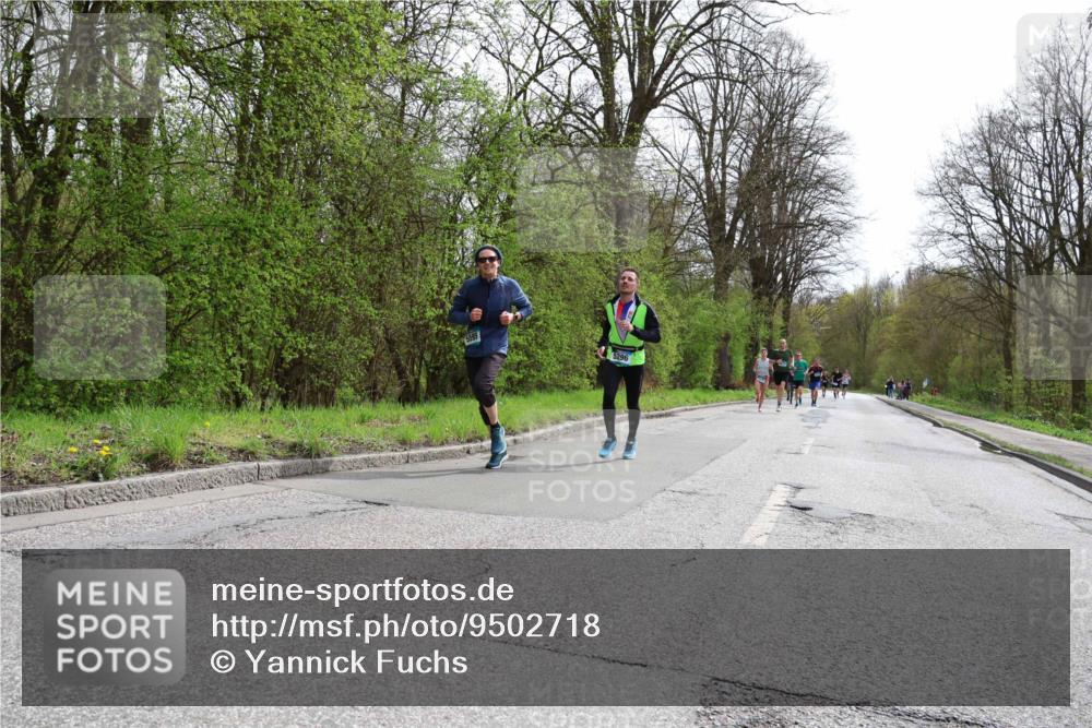 12.04.2026 - 45. Internationalen Wilhelmsburger Insellauf Yannick Fuchs http://msf.ph/oto/9502718 12.04.2026 12:46:36 Laufen 5296 meine-sportfotos.de