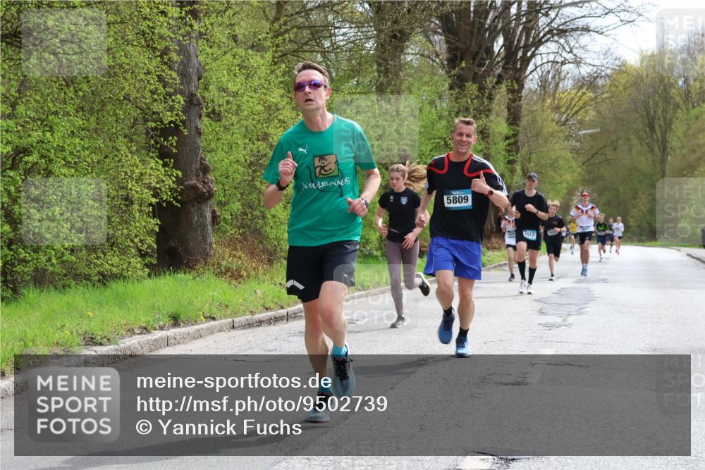 12.04.2026 - 45. Internationalen Wilhelmsburger Insellauf Yannick Fuchs http://msf.ph/oto/9502739 12.04.2026 12:46:42 Laufen 12, 5809, 017 meine-sportfotos.de