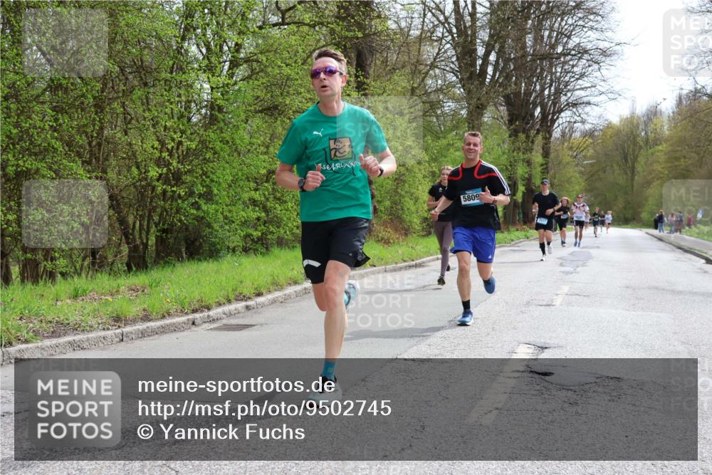 12.04.2026 - 45. Internationalen Wilhelmsburger Insellauf Yannick Fuchs http://msf.ph/oto/9502745 12.04.2026 12:46:43 Laufen 5809 meine-sportfotos.de