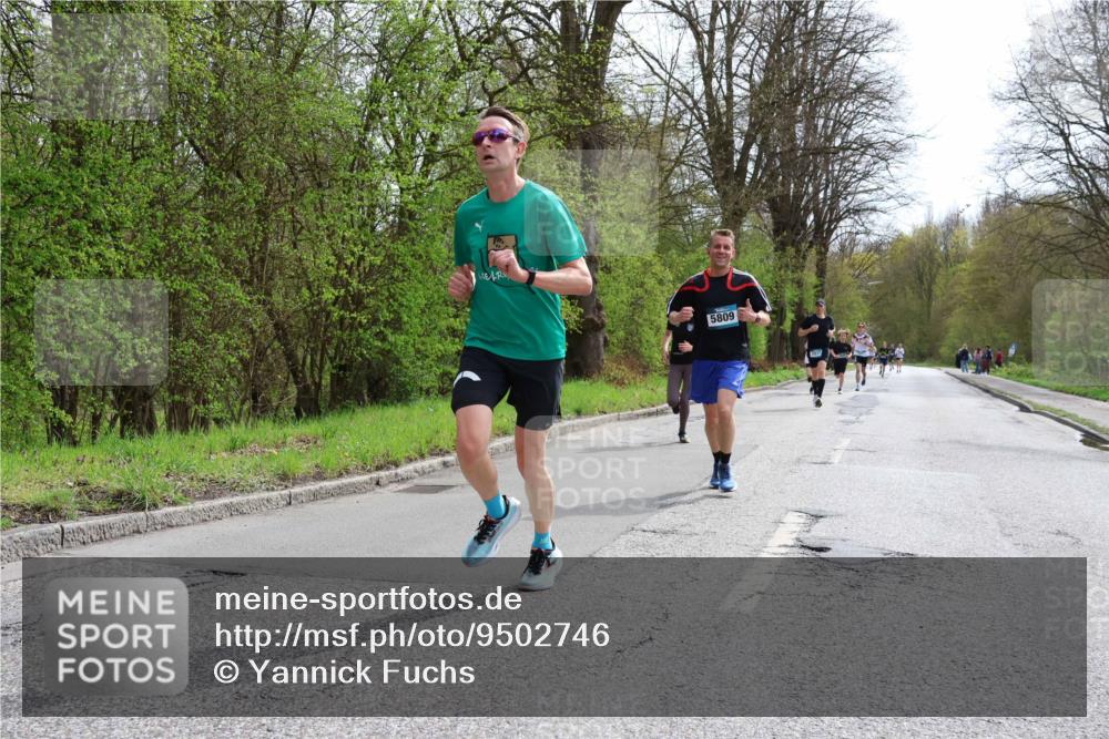 12.04.2026 - 45. Internationalen Wilhelmsburger Insellauf Yannick Fuchs http://msf.ph/oto/9502746 12.04.2026 12:46:43 Laufen 5809 meine-sportfotos.de