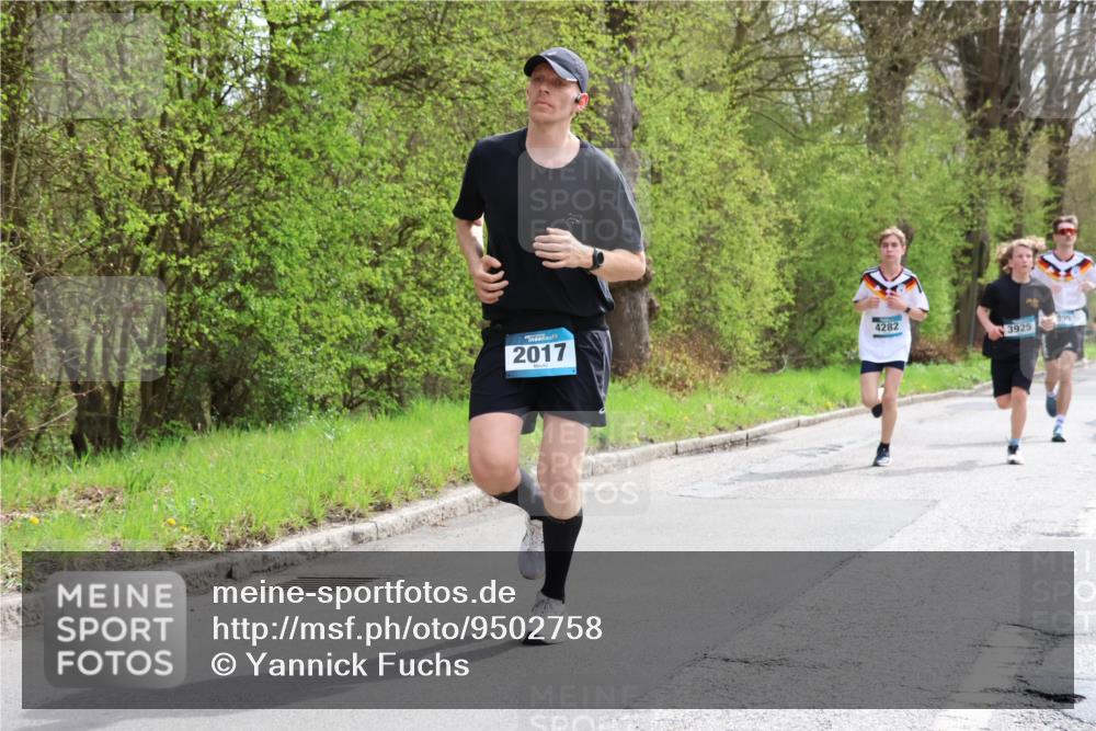 12.04.2026 - 45. Internationalen Wilhelmsburger Insellauf Yannick Fuchs http://msf.ph/oto/9502758 12.04.2026 12:46:46 Laufen 2017, 4282, 3925 meine-sportfotos.de